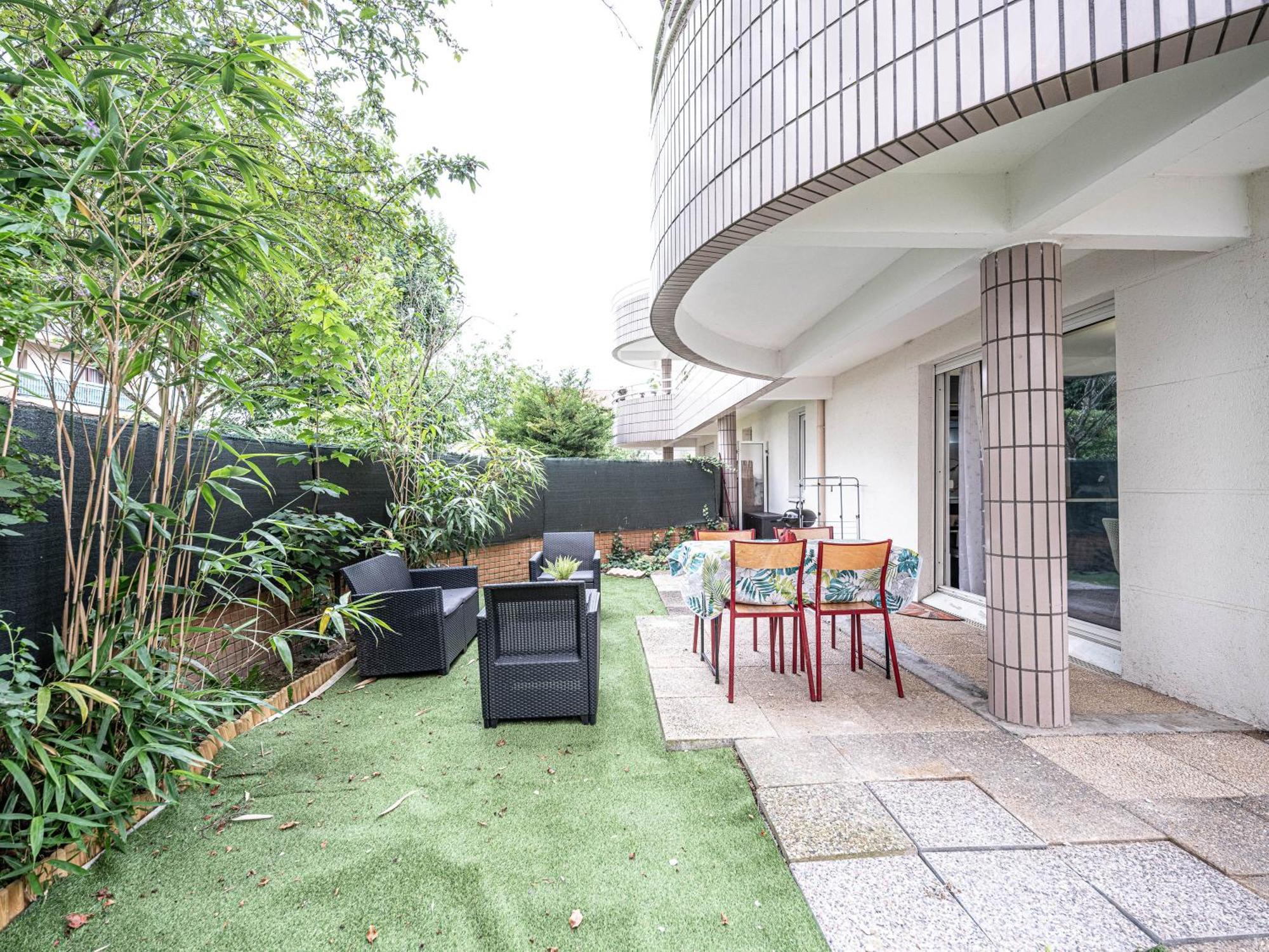 Appartement Cocooning En Centre-Ville - Residence Le Colisee Ermont Exterior photo